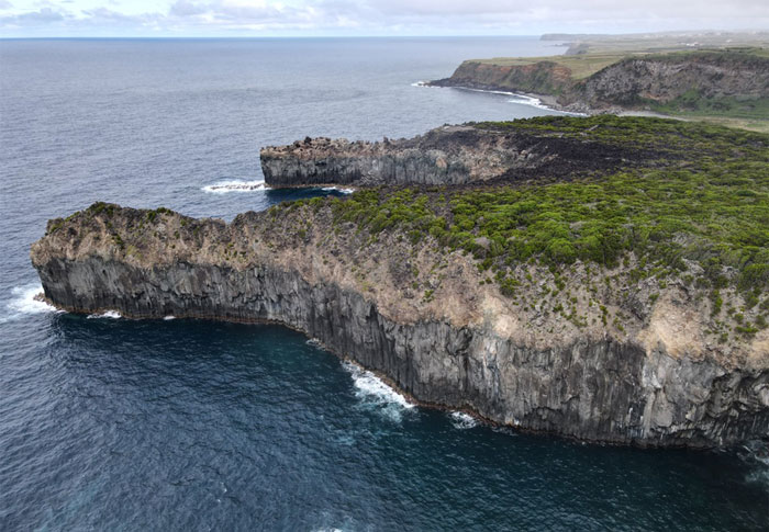 Azores-falaise